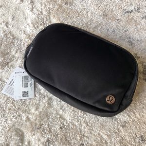 Lululemon Velour Everywhere Belt Bag (NWT)